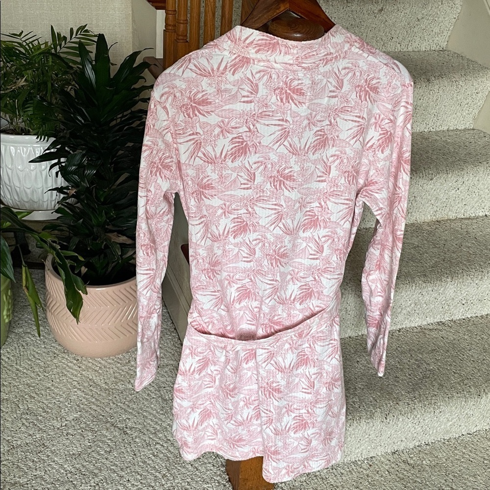 UGG Australia REAL UGG Light Pink Tropical Leaf Pattern Robe - Picture 4 of 16